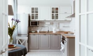 Small kitchen decluttering